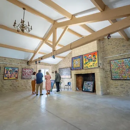 Chateau Catherine De Montgolfier - B&B Et Gites - Piscine - Domaine Viticole Bio Avec Degustation לינה וארוחת בוקר 3*