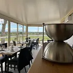 Chateau Catherine De Montgolfier - Et - Piscine - Domaine Viticole Bio Avec Degustation Bed and Breakfast Ναρμπόν