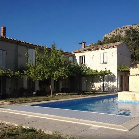 Chateau Catherine De Montgolfier - B&B Et Gites - Piscine - Domaine Viticole Bio Avec Degustation 3* Нарбонна
