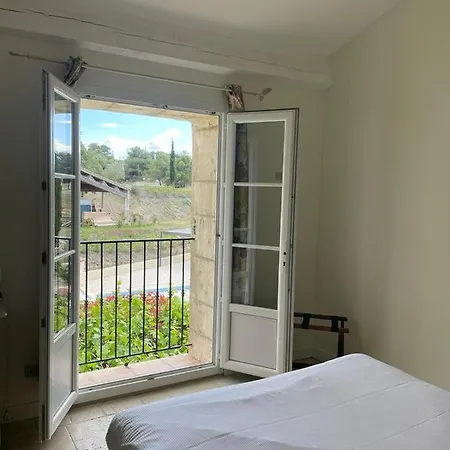 Chateau Catherine De Montgolfier - B&B Et Gites - Piscine - Domaine Viticole Bio Avec Degustation Отель типа 