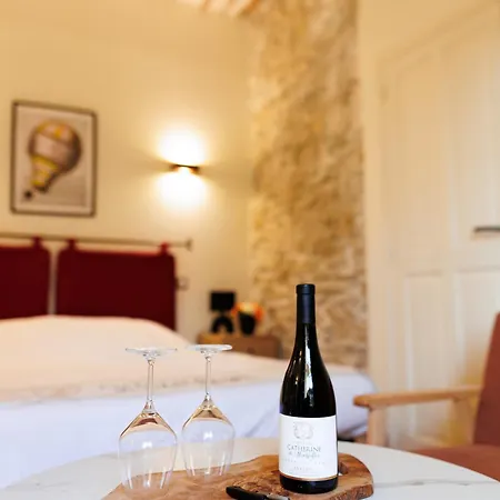 Chateau Catherine De Montgolfier - Et - Piscine - Domaine Viticole Bio Avec Degustation