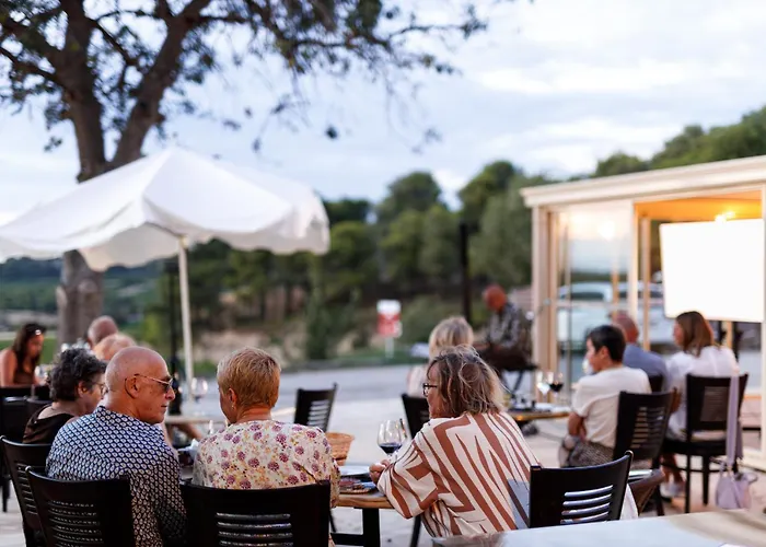 Chateau Catherine De Montgolfier - Et - Piscine - Domaine Viticole Bio Avec Degustation Narbonne